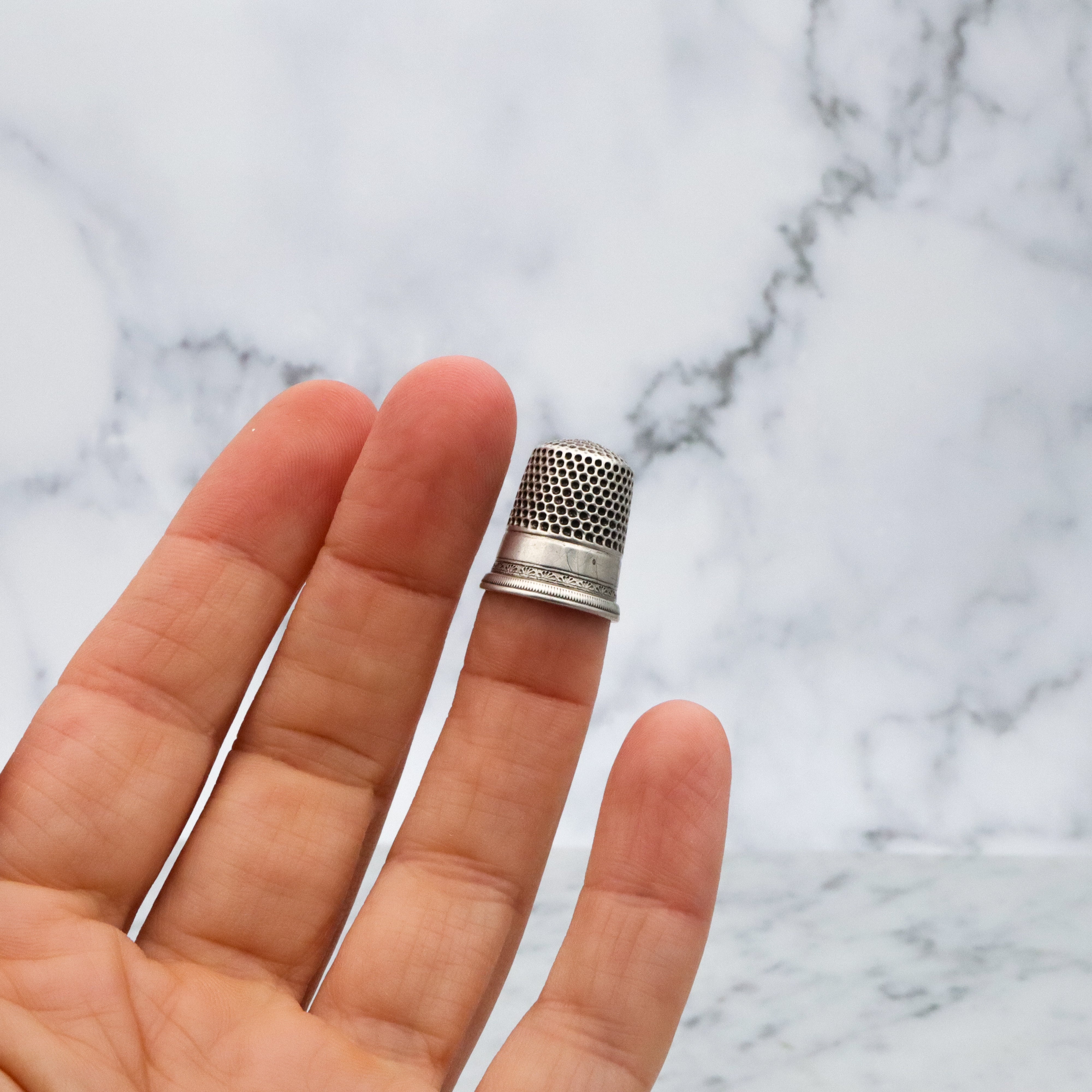 Antique Victorian sterling thimble size 6